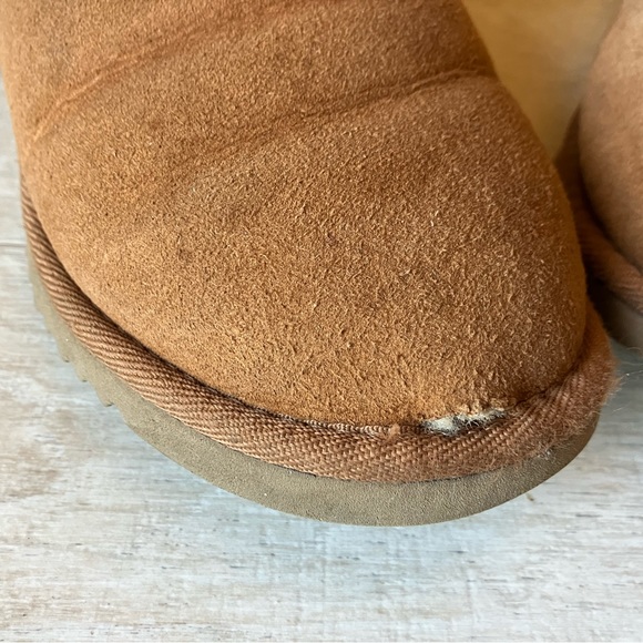 UGG Boots 6W - Picture 2 of 10
